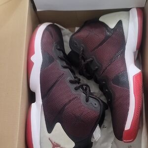 Nike MEN Black and Red Sneakers